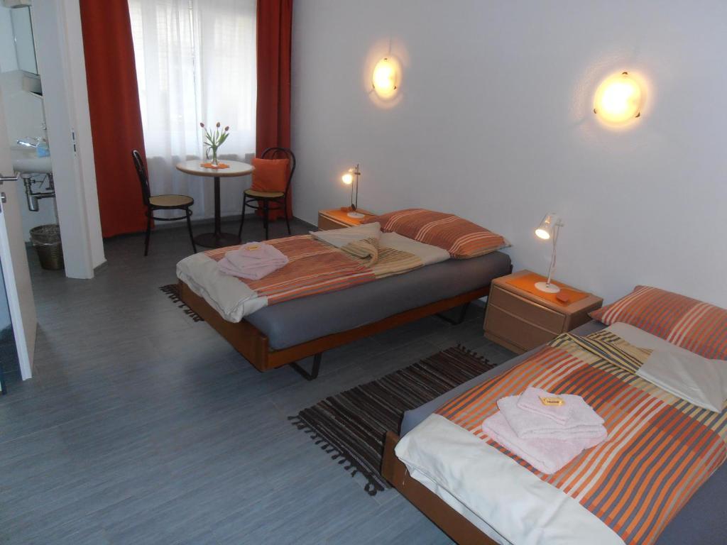 Don Camillo Gästehaus Hörhausen Zimmer foto